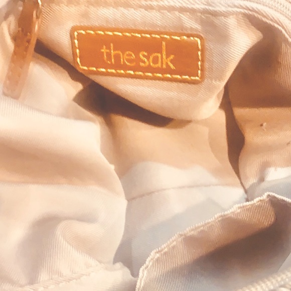 THE SAK Vintage Gorgeous Hand Bag. - Picture 7 of 8